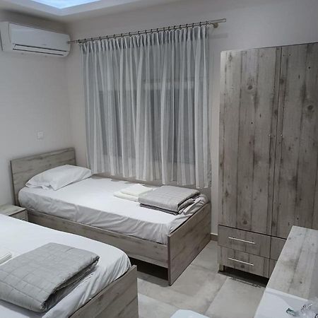 Ladenis Studios Nea Plagia Buitenkant foto