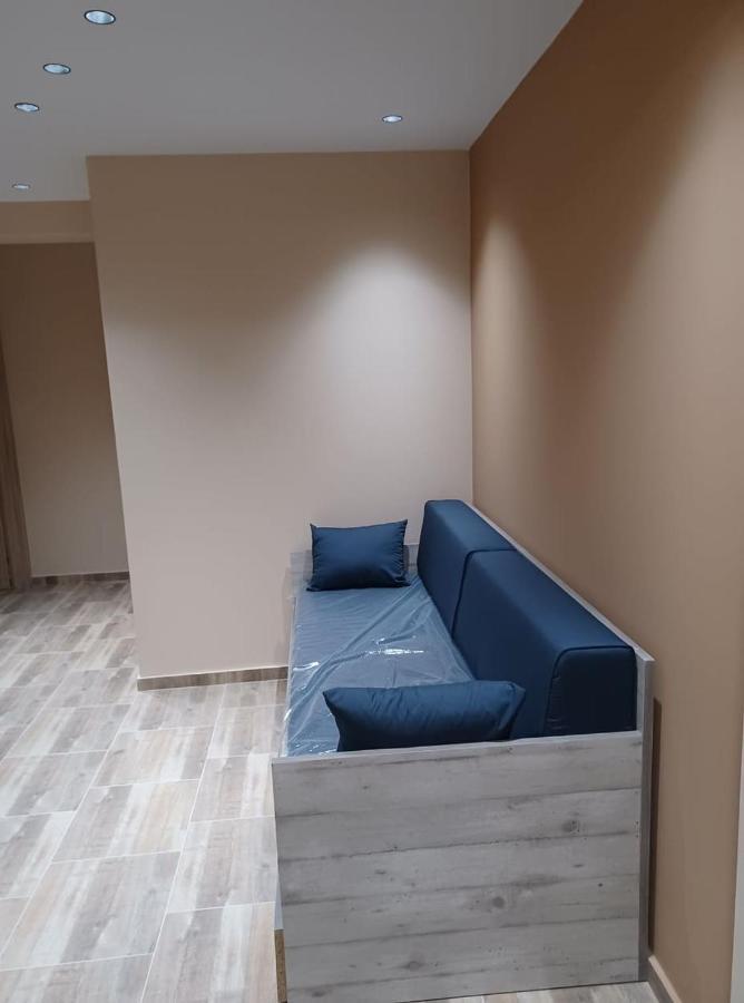 Ladenis Studios Nea Plagia Buitenkant foto