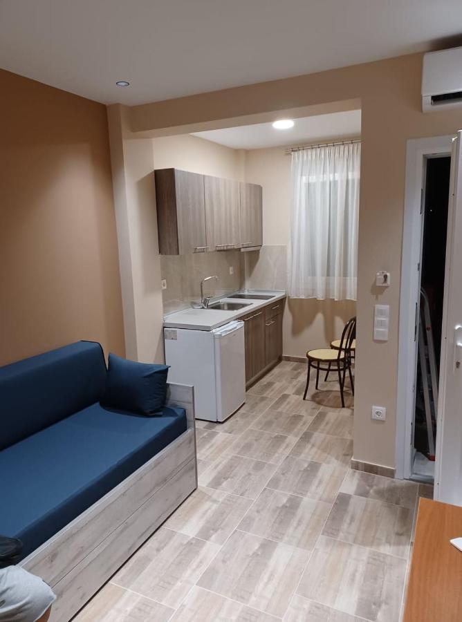 Ladenis Studios Nea Plagia Buitenkant foto