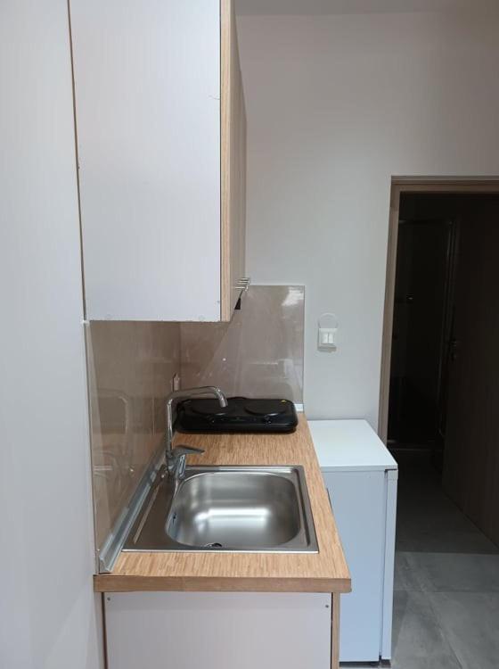 Ladenis Studios Nea Plagia Buitenkant foto